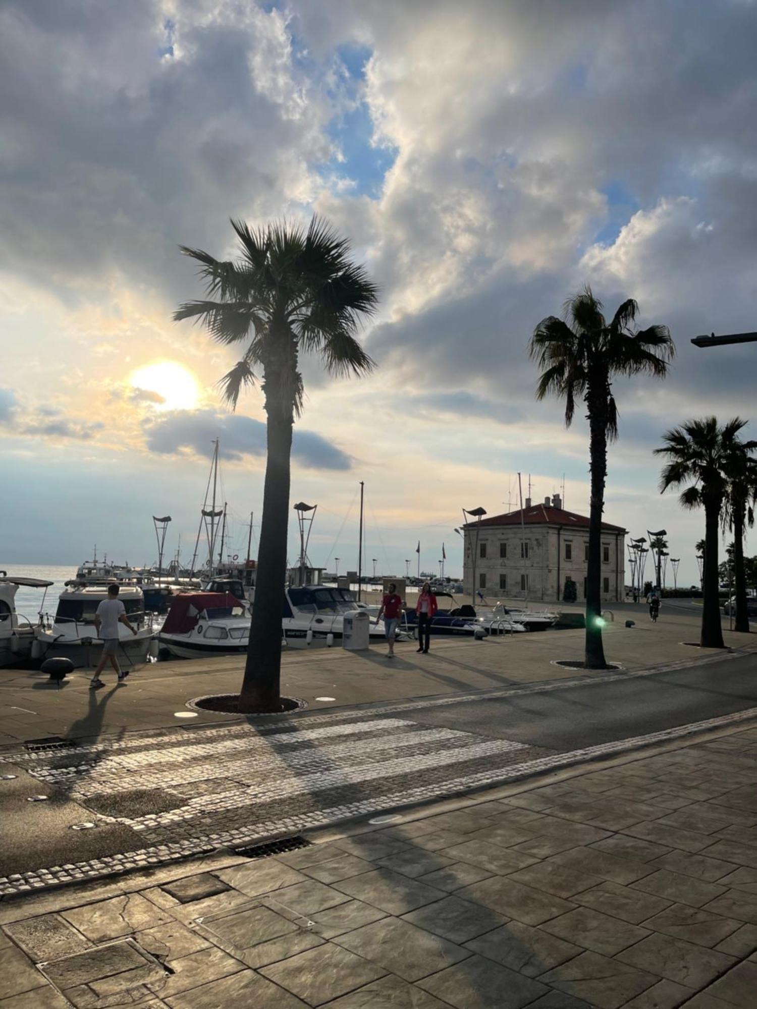 Sunset Residence Koper & Free Parking Garage Extérieur photo